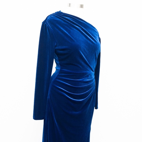 Betsy & Adam - One Shoulder Long Sleeve Velvet Gown - Picture 9 of 12